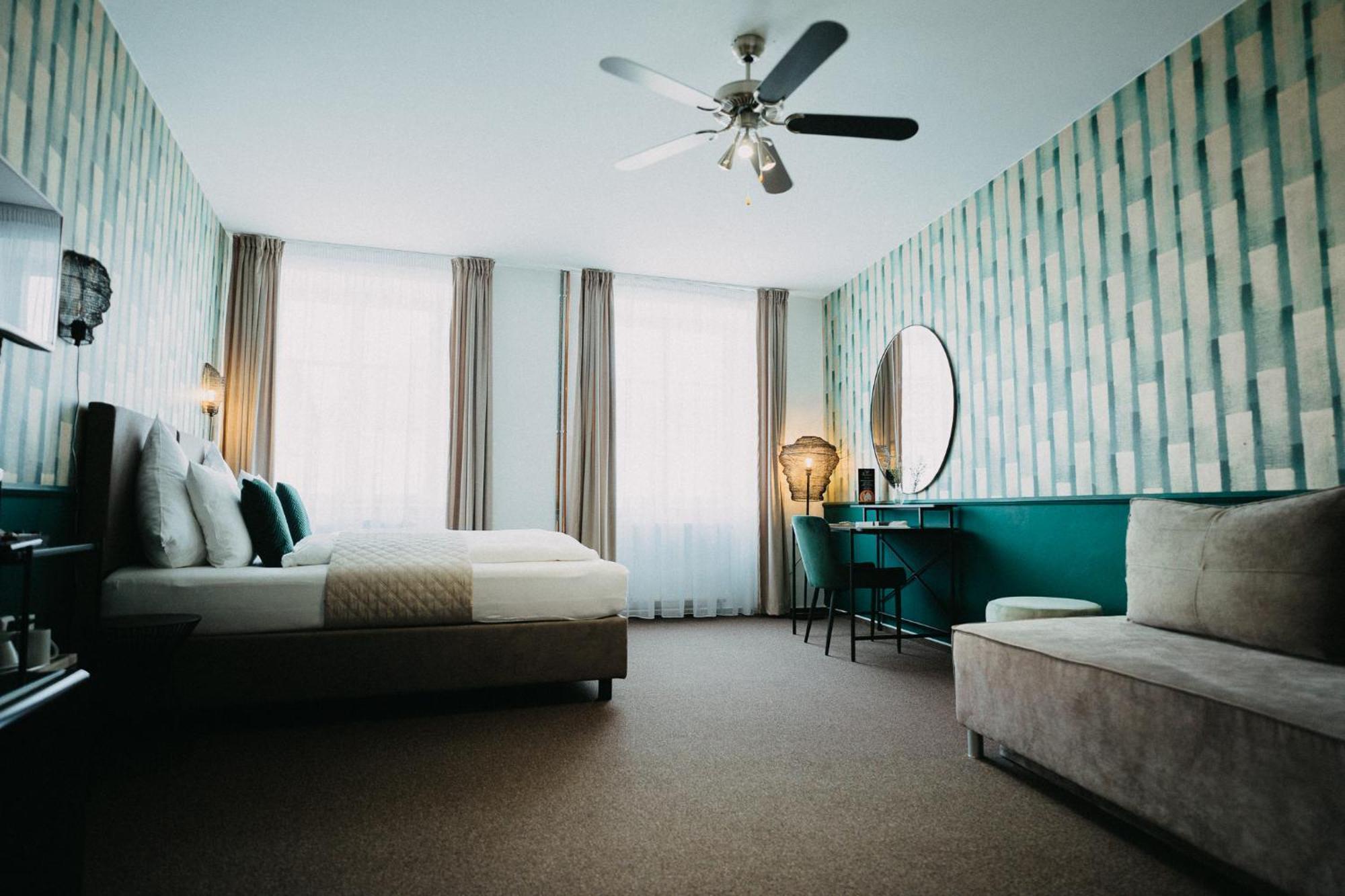 House Hotel Hradec Králové Екстериор снимка